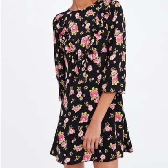 MOVING SALE MAKE ME AN OFFER - Picture 1 of 4